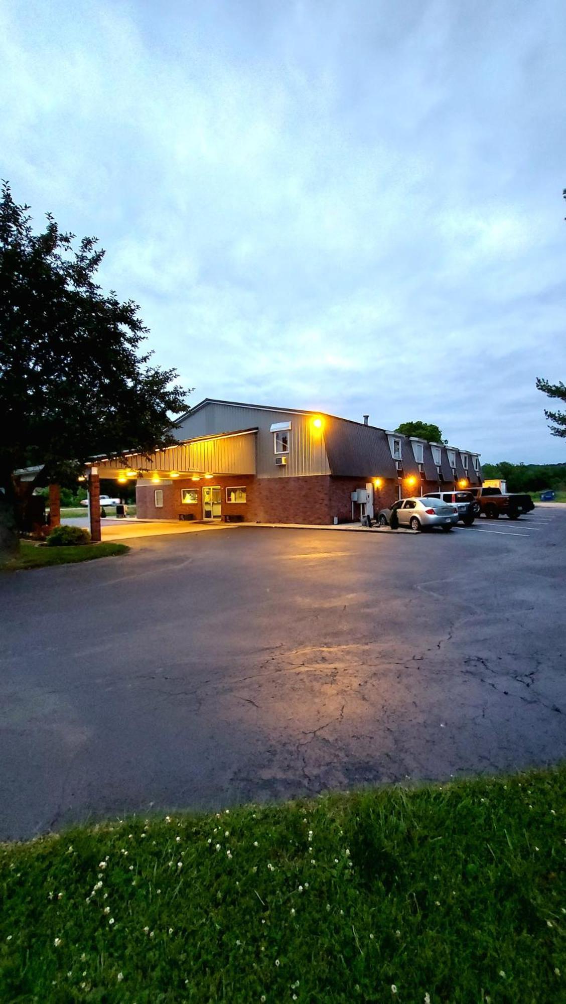 Patriot Inn Spencer المظهر الخارجي الصورة